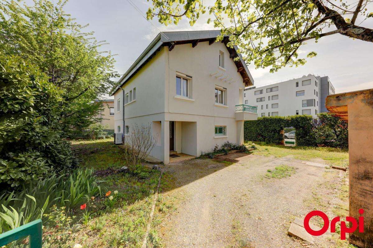 Maison à VILLEURBANNE