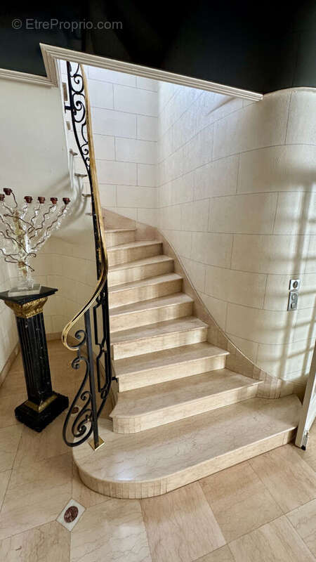 Maison à SAINT-GRATIEN