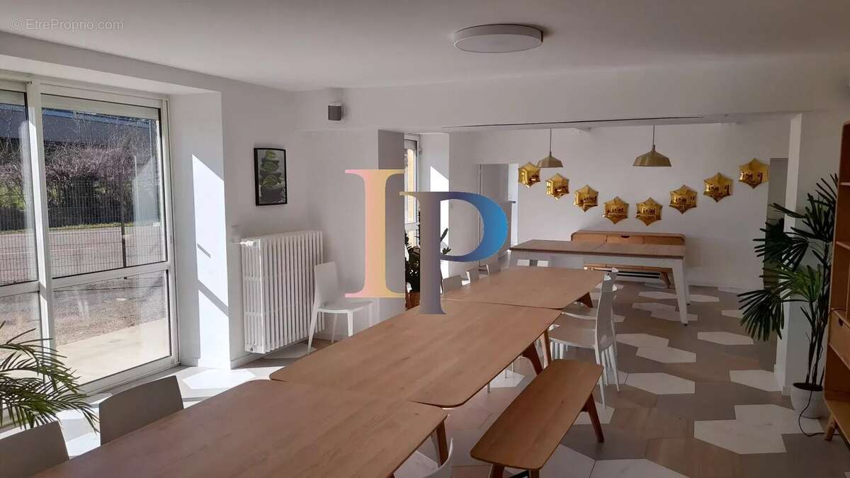 Maison à LA CLAYETTE