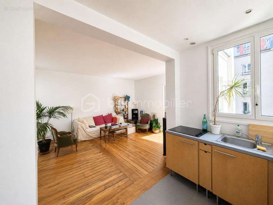 Appartement à PARIS-11E