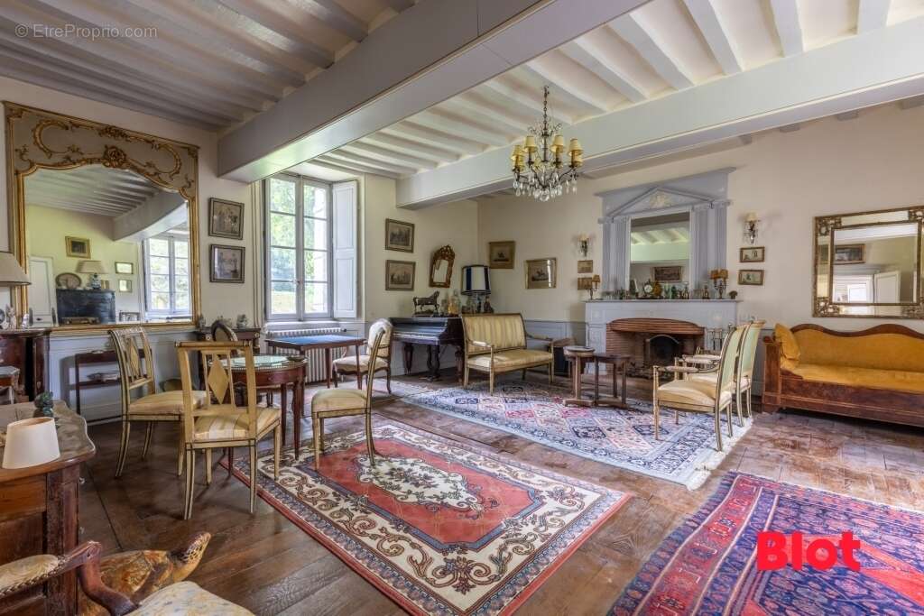 Maison à PIRE-SUR-SEICHE