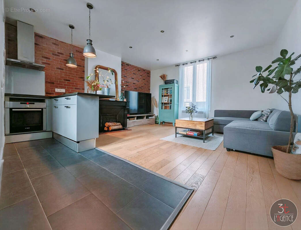 Appartement à FONTENAY-SOUS-BOIS