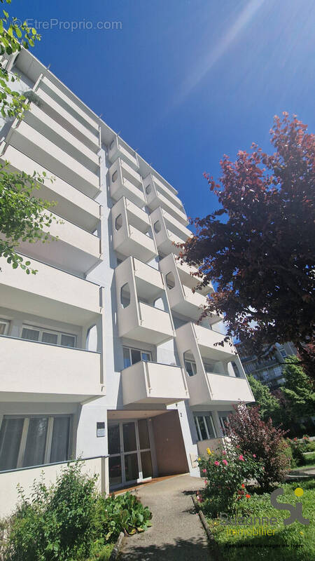 Appartement à MEYLAN