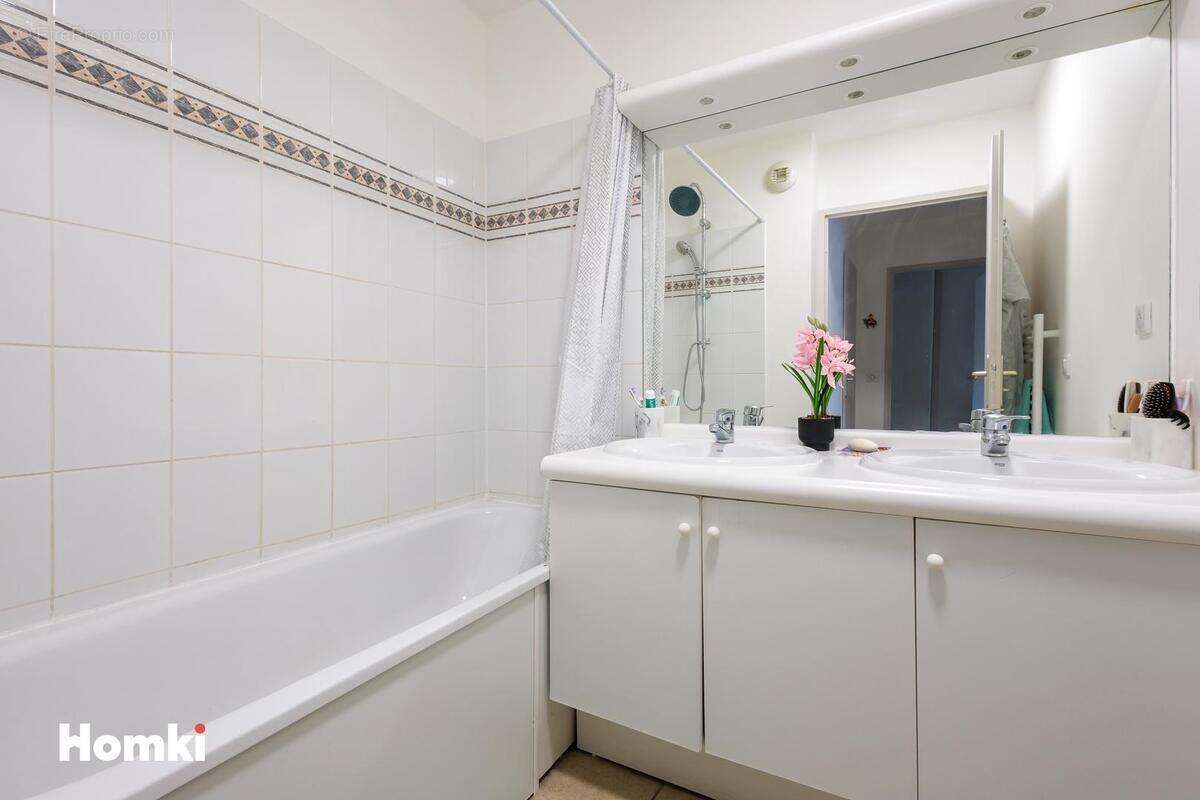 Appartement à MARSEILLE-14E