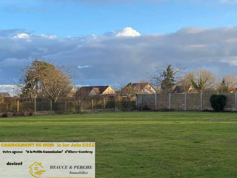 Terrain à ILLIERS-COMBRAY