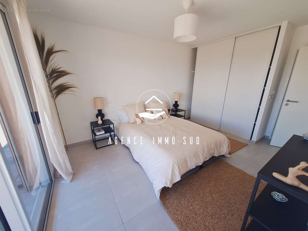 Appartement à SAINT-LAURENT-DU-VAR