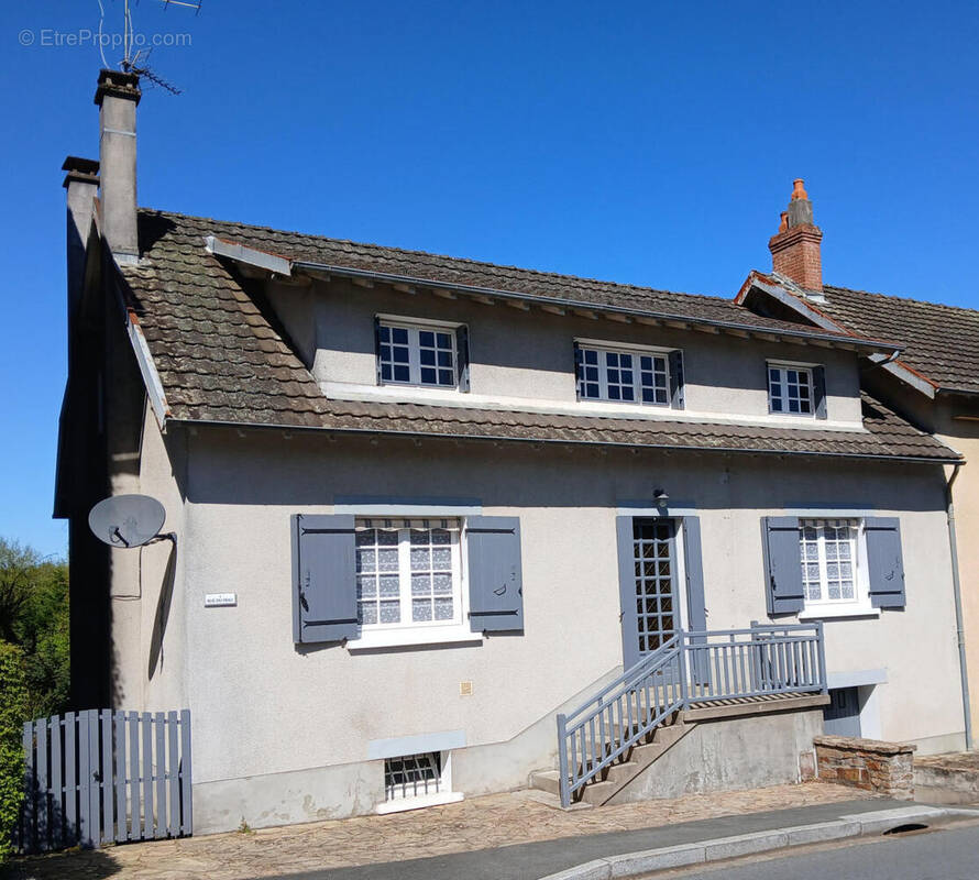 Front of house - Maison à JUMILHAC-LE-GRAND