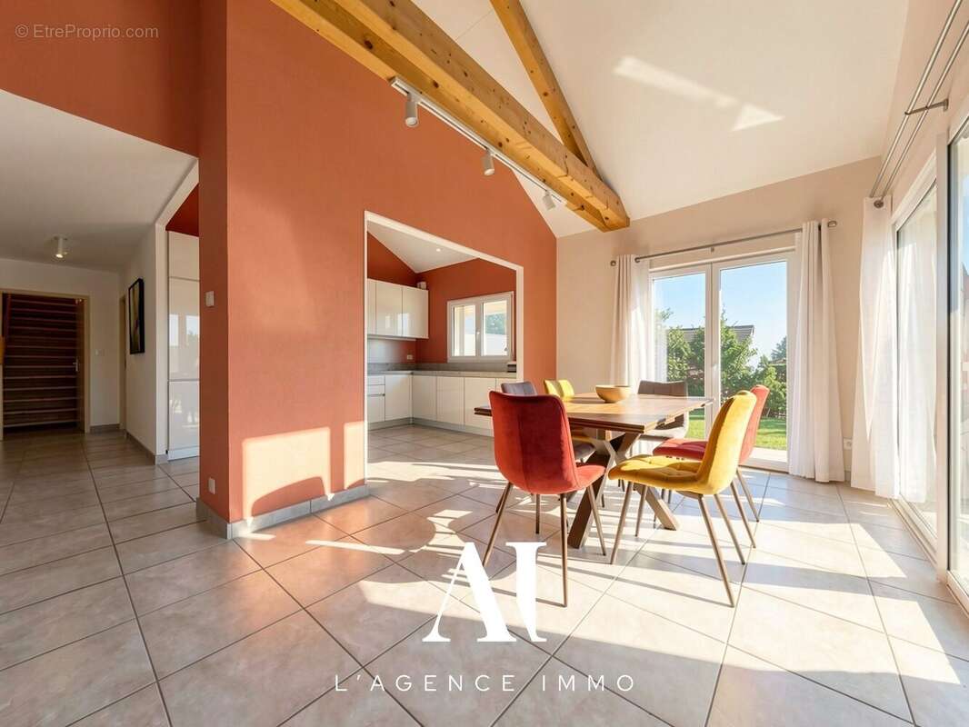 Maison à ECHENEVEX