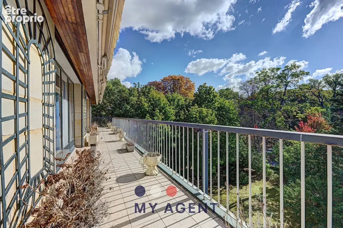 190 m² au dernier étage + 90 m² de terrasse - un bien rare à maisons-laffitte - photo 1