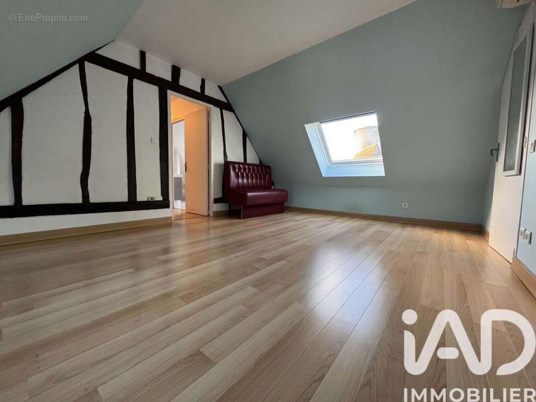 Maison 133 m² à Alluyes  - photo 8