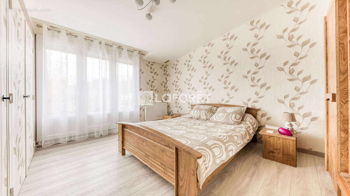 Maison à ROISSY-EN-BRIE