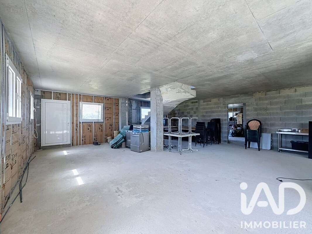 Maison 346 m² à Vetraz-Monthoux  - photo 7