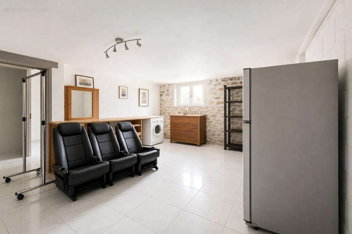 Maison de 8 pièces de 189 m² à Saint-Saturnin - photo 6