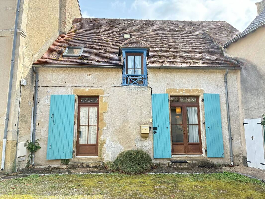Maison à BRIGUEIL-LE-CHANTRE