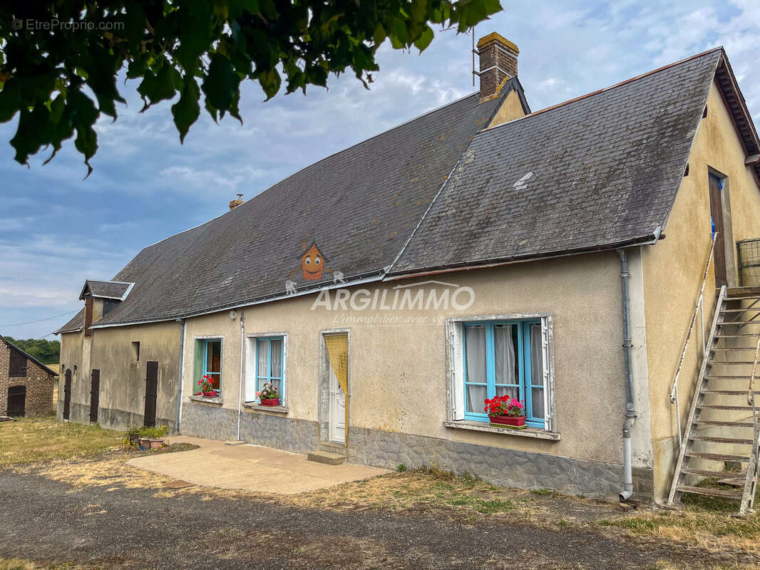 Superbe ancien corps de ferme sur 4ha12ca avec 1ha9 bois-taillis - photo 3