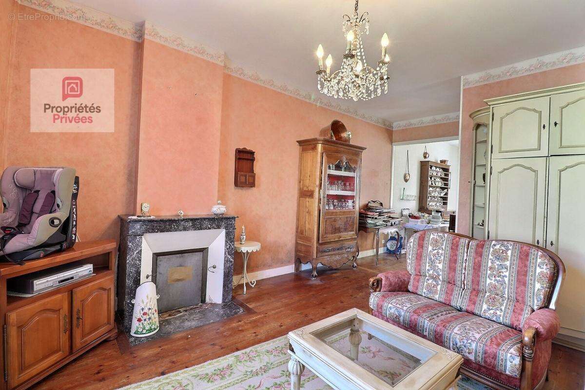 Maison à TONNAY-CHARENTE