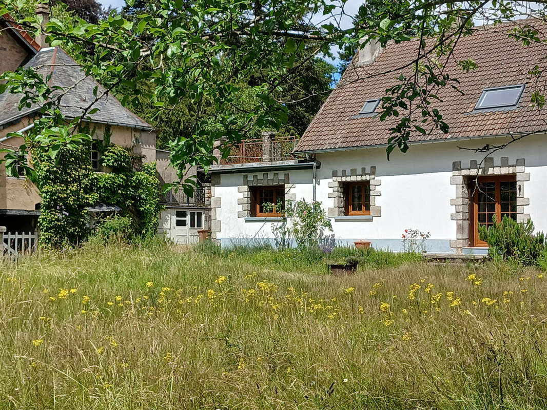 Exclusivité , maison de famille avec des grandes dépendances, entre Le Lac de Crescent et Lormes, Morvan à moi - photo 15