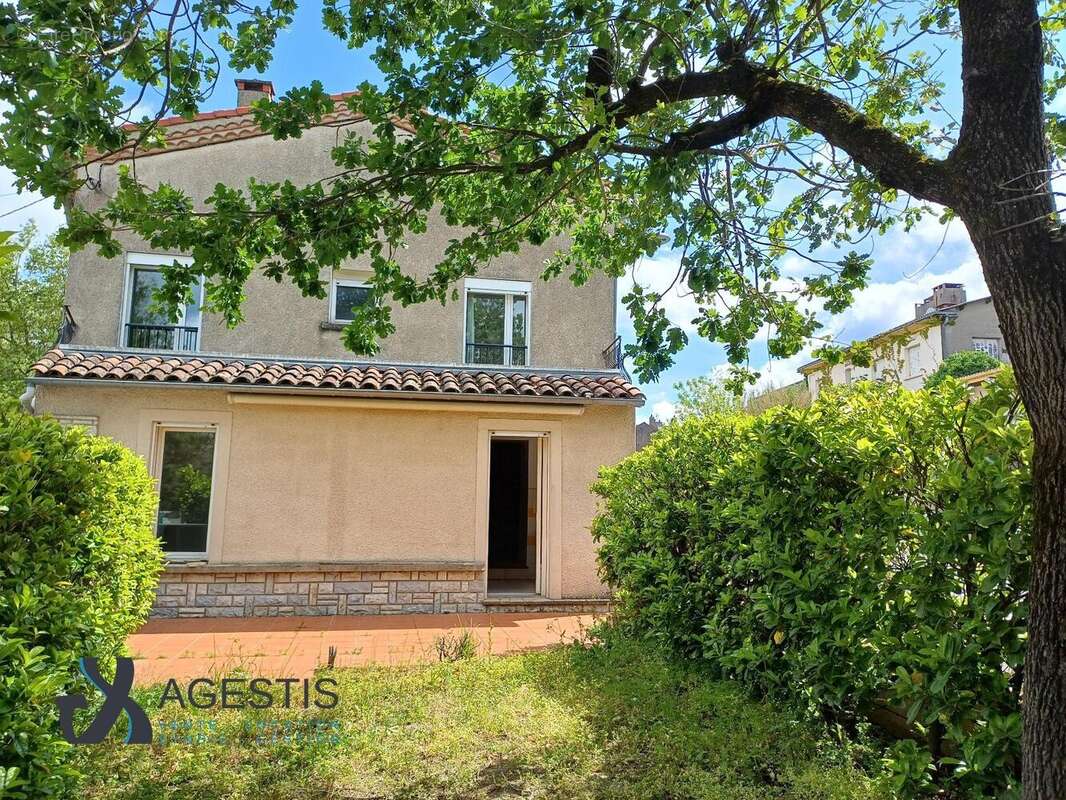  - Maison à DOURGNE
