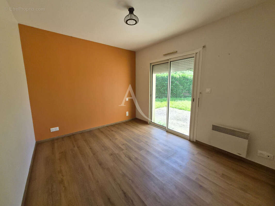 Maison à VILLENEUVE-DE-MARSAN