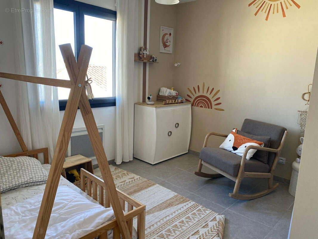 Maison à BELLEGARDE