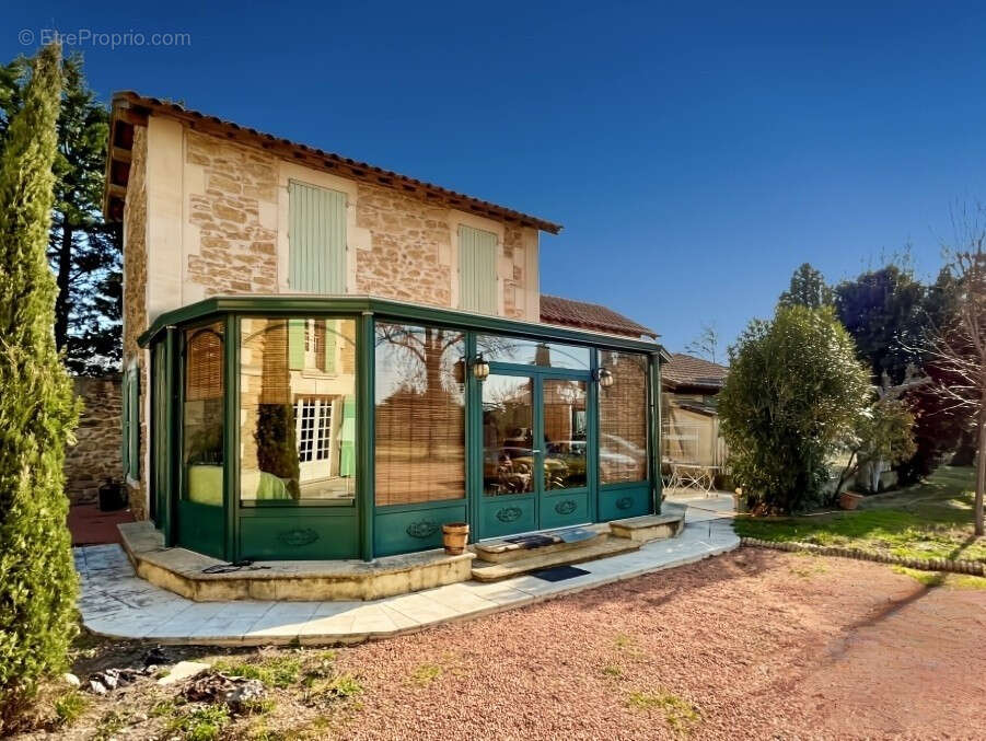 Maison à SORGUES
