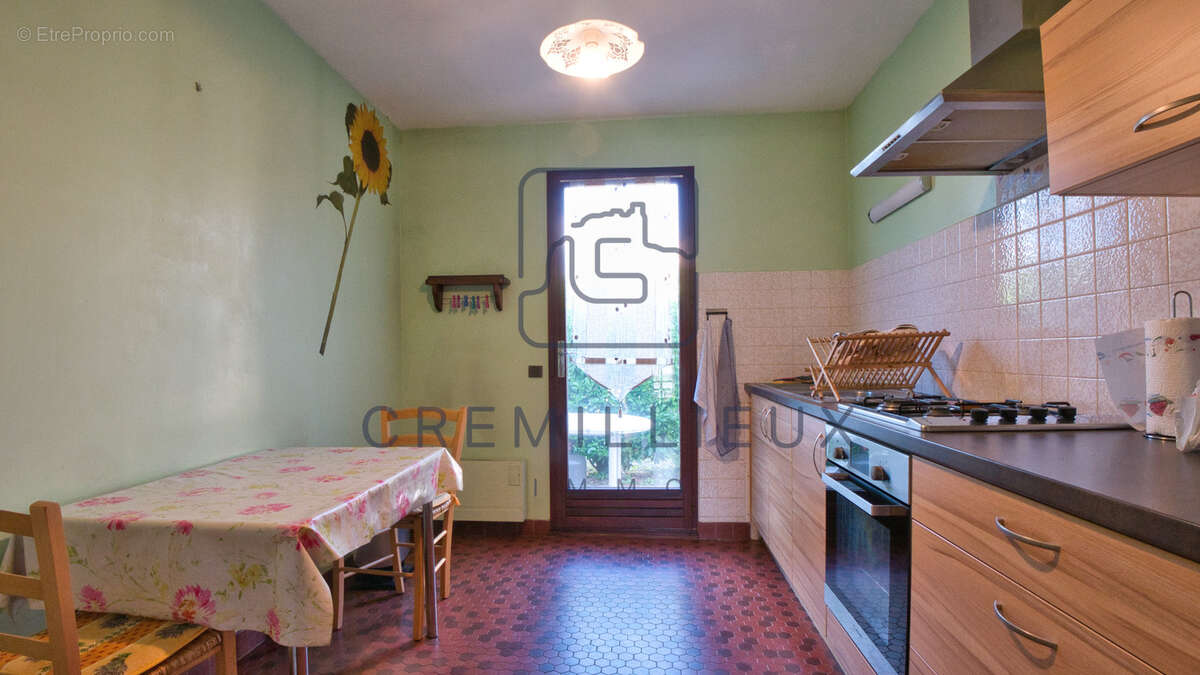 Maison à GUILHERAND-GRANGES