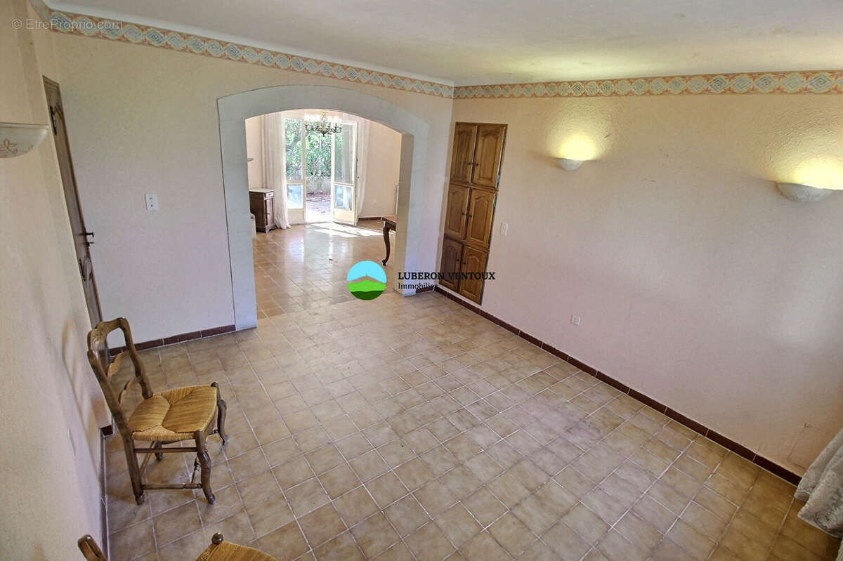 Modène, proche de Bedoin, grande maison familiale à découvrir - photo 6
