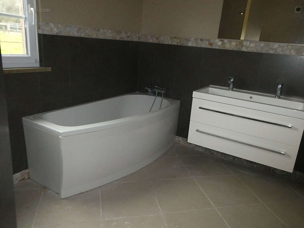 Maison à PONT-L'EVEQUE