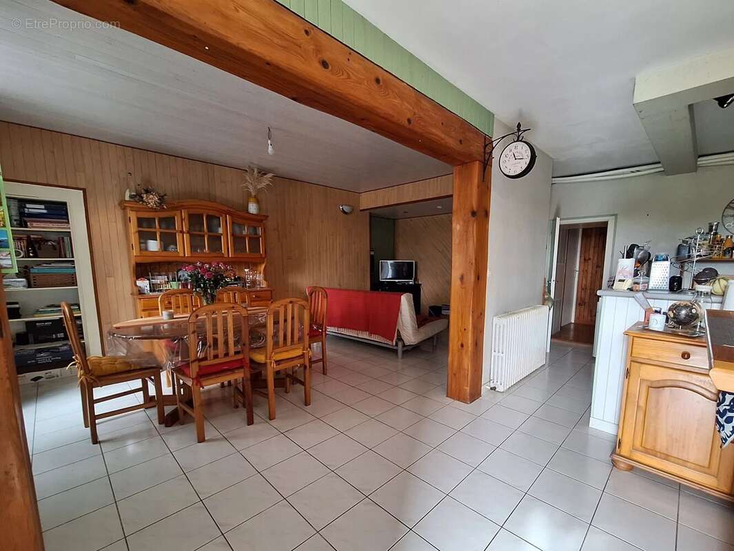 Maison à SAINT-MALO-DU-BOIS