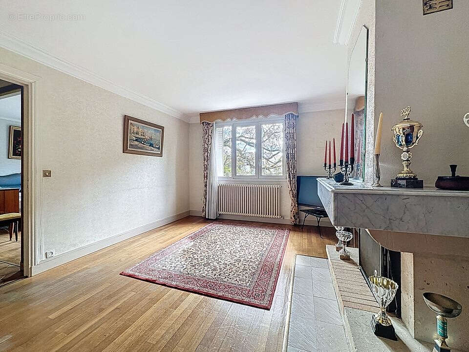 Maison à VILLIERS-SUR-MARNE