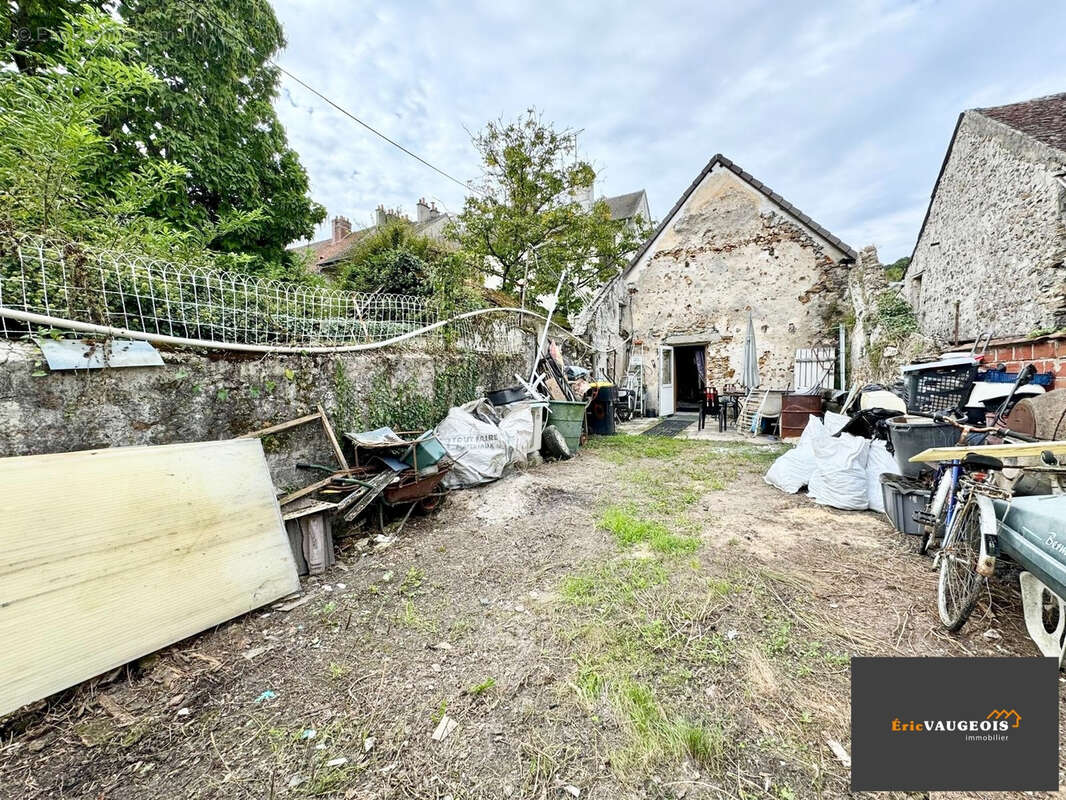 Maison à COULOMMIERS