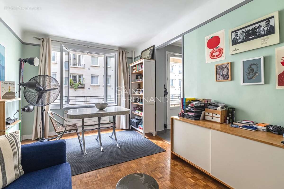 Appartement à PARIS-15E