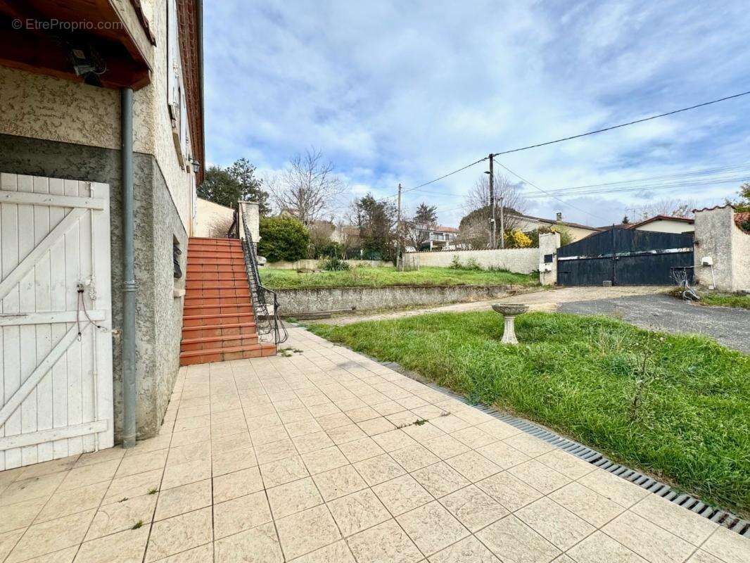 Maison à ROQUECOURBE