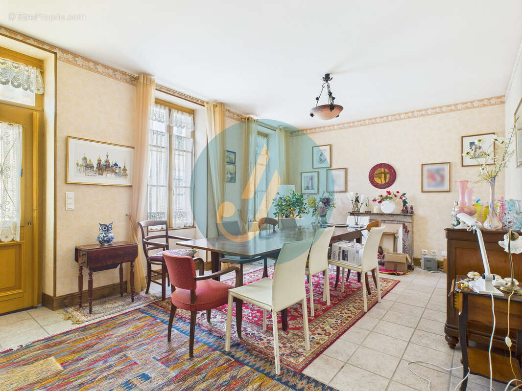 Maison à PREMERY