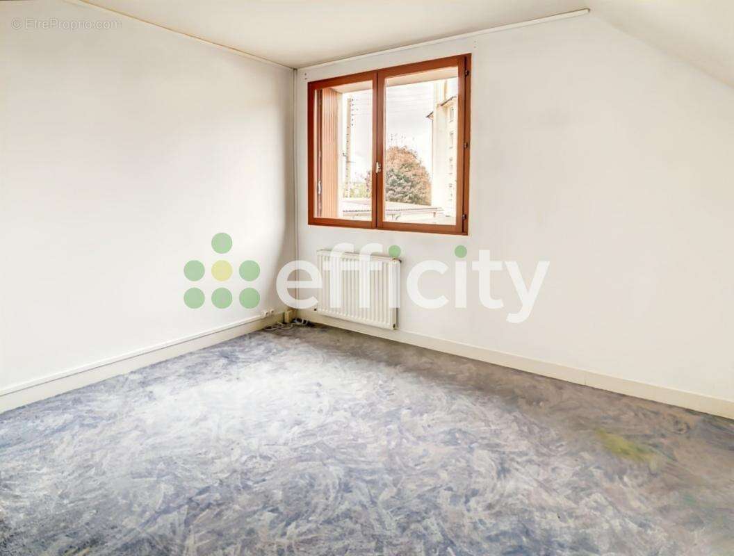 Maison à SAINT-MARCEL