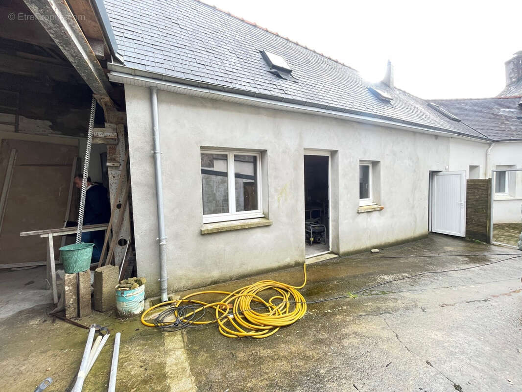 Appartement à CORAY