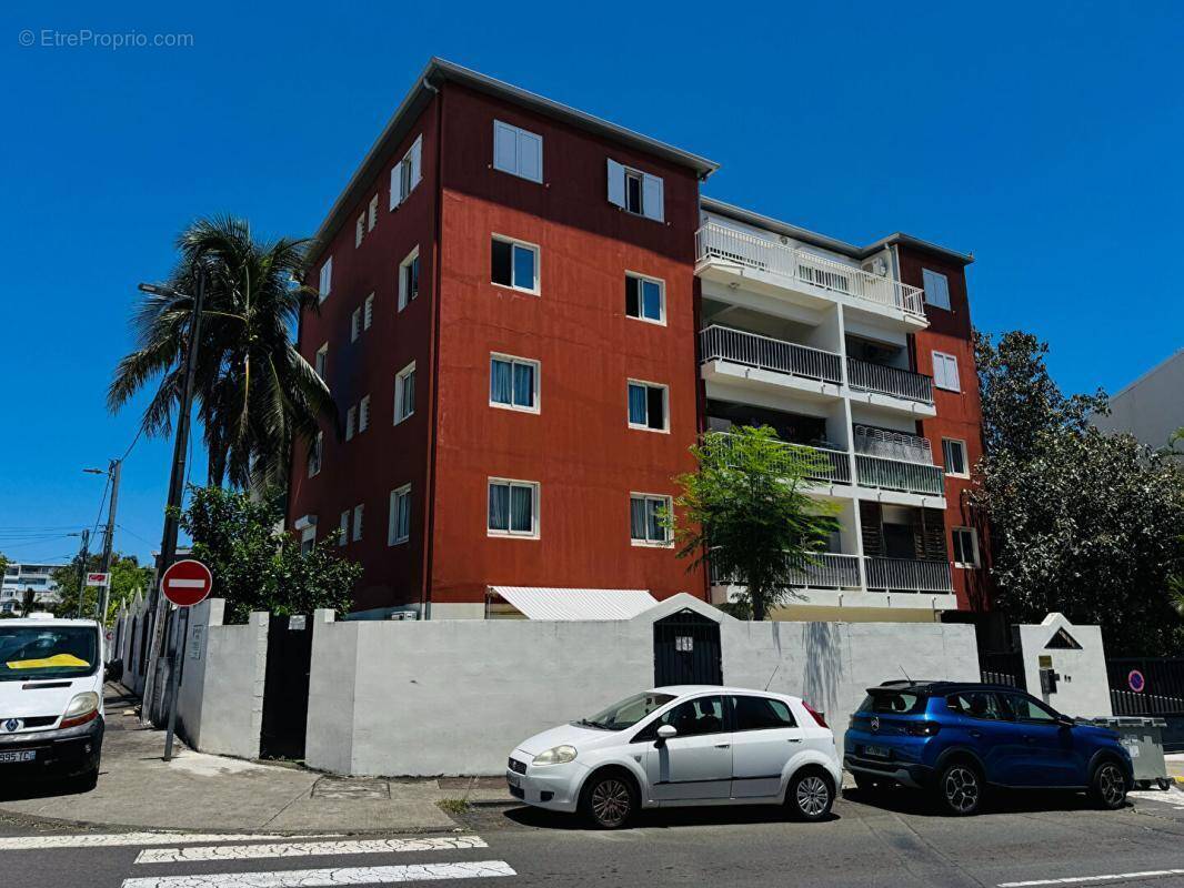 Appartement à SAINT-DENIS