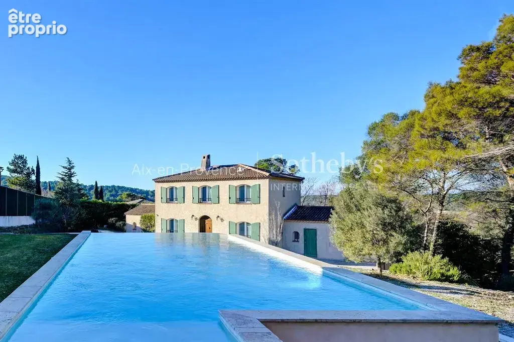 Bastide avec 2 dépendances - photo 4