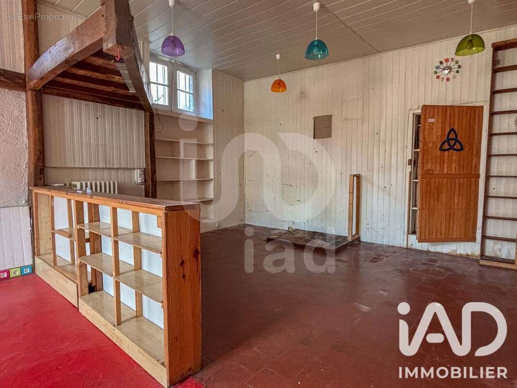 Maison 228 m² à Montlucon  - photo 4