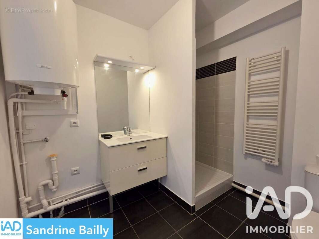 Photo 8 - Appartement à CHOISY-LE-ROI