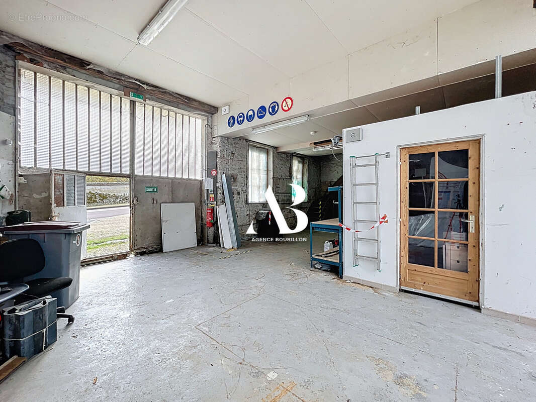 Maison à MONTIGNY-LENCOUP