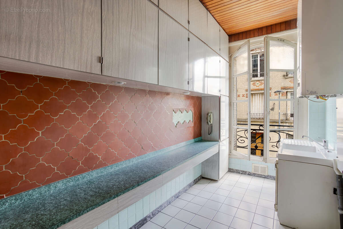 Appartement 3 pièces dans un bel immeuble ancien - photo 7