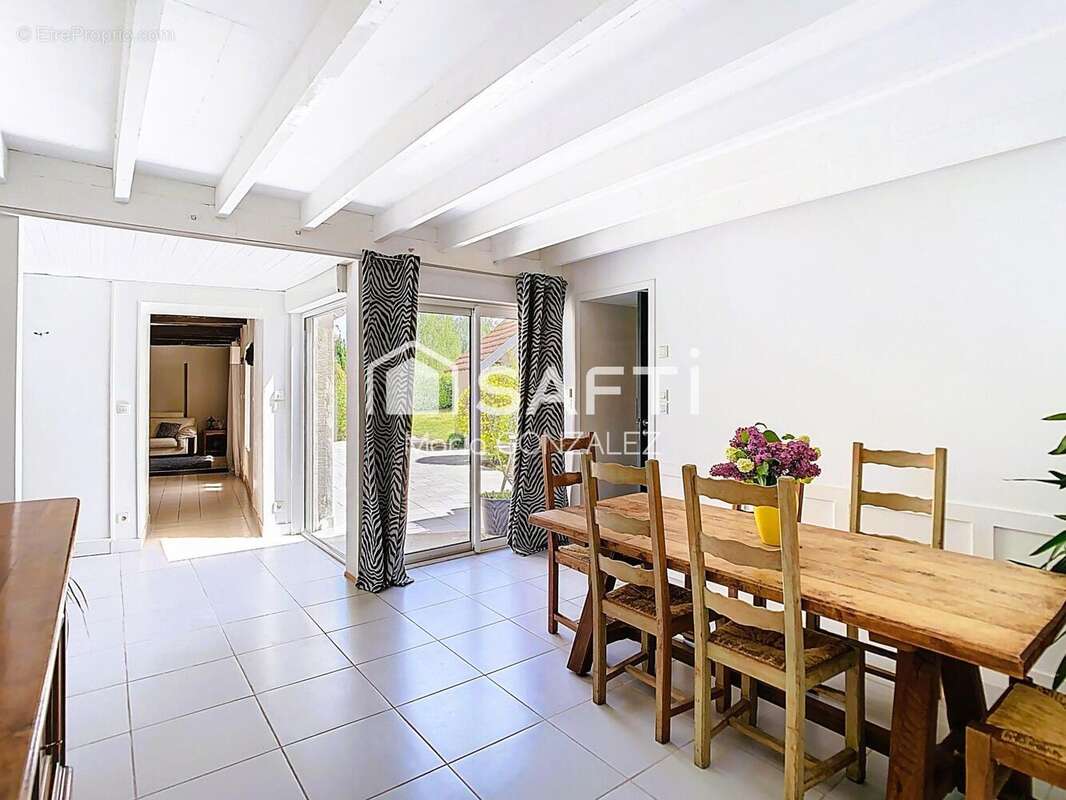 Photo 2 - Maison à ROUZIERS-DE-TOURAINE