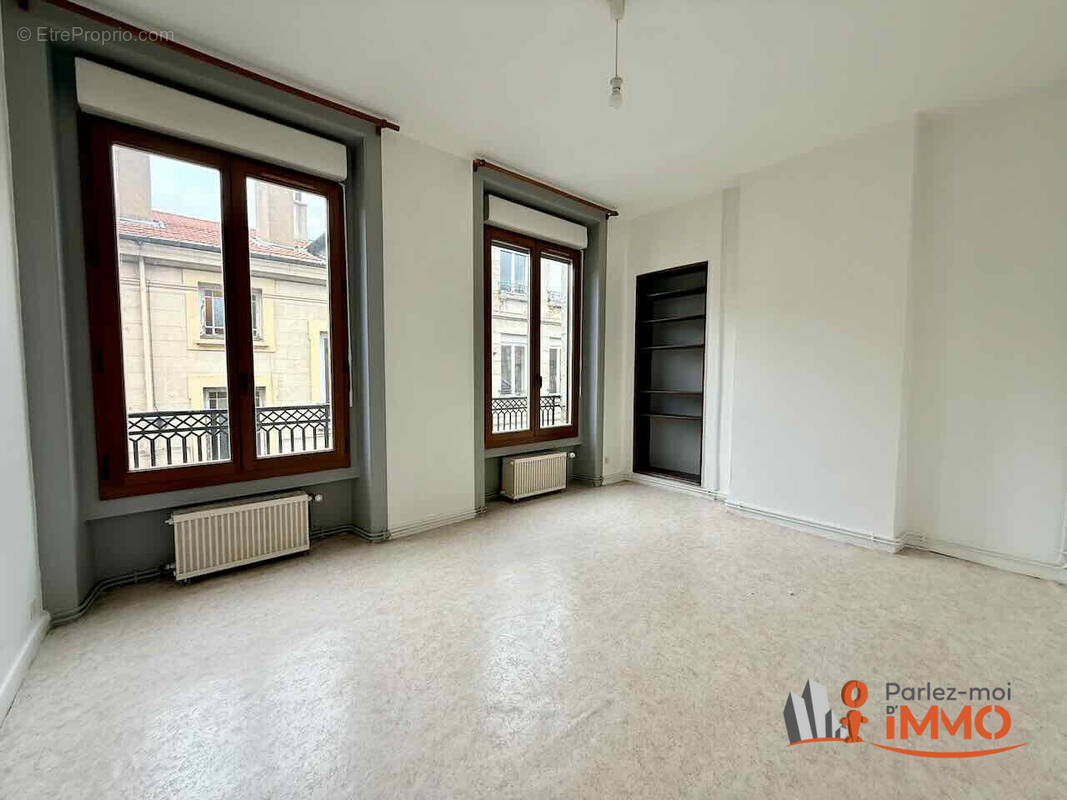 Appartement à SAINT-ETIENNE