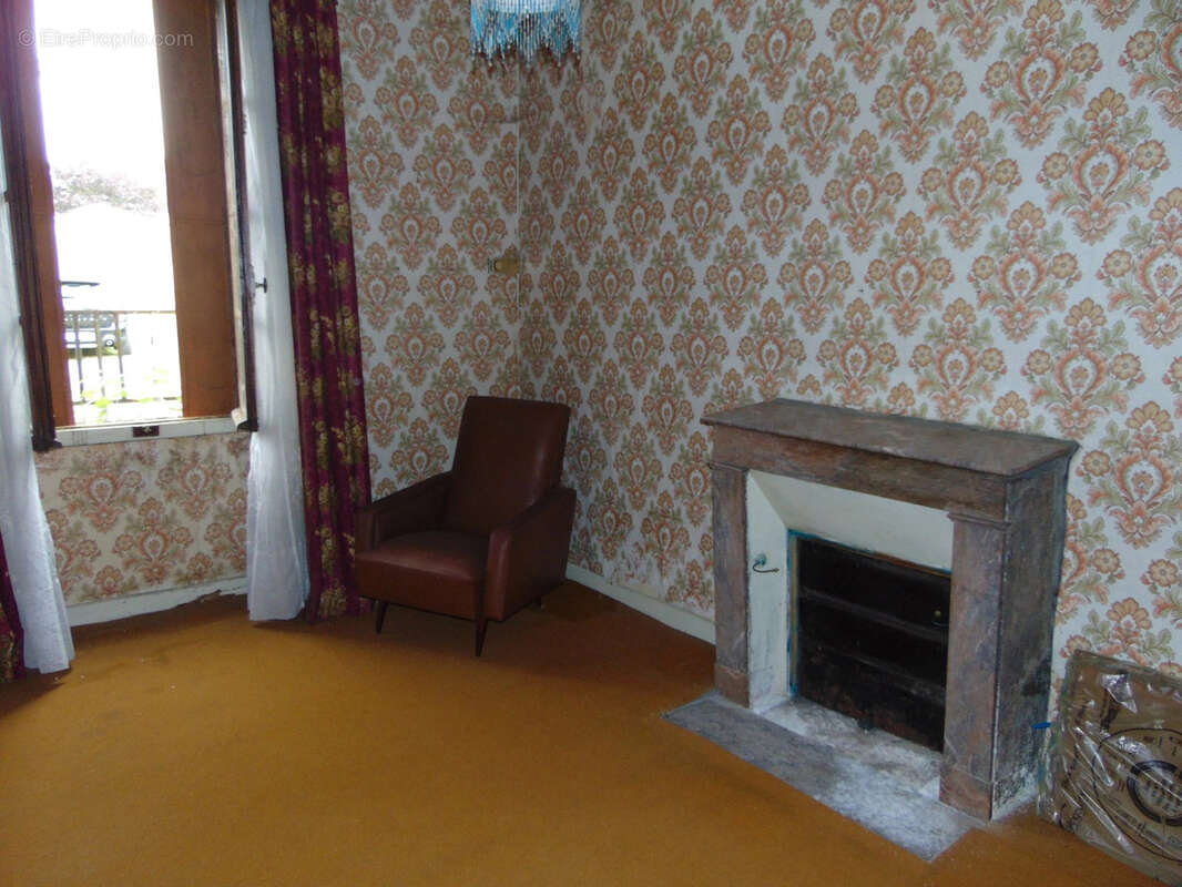 Maison à SOUVIGNE