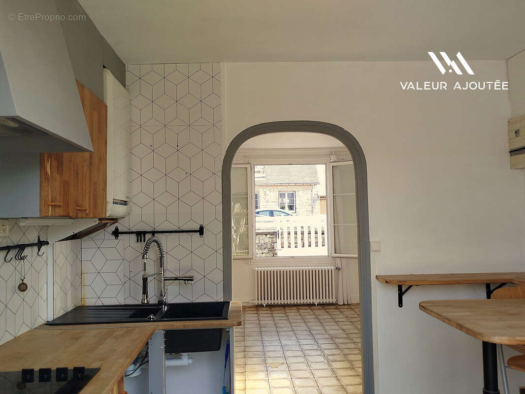 Cuisine - Maison à VALOGNES