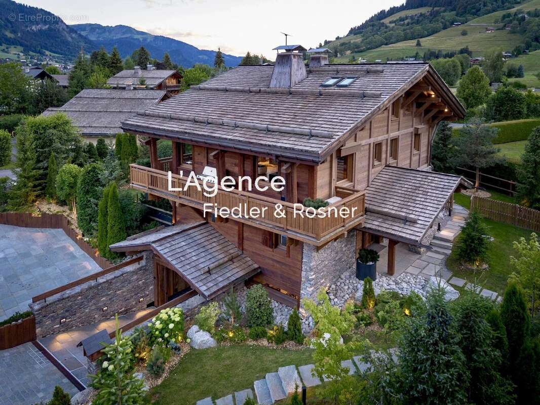 Ref 777 : megeve - chalet sur-mesure - finitions & decoration rare à megève - photo 4