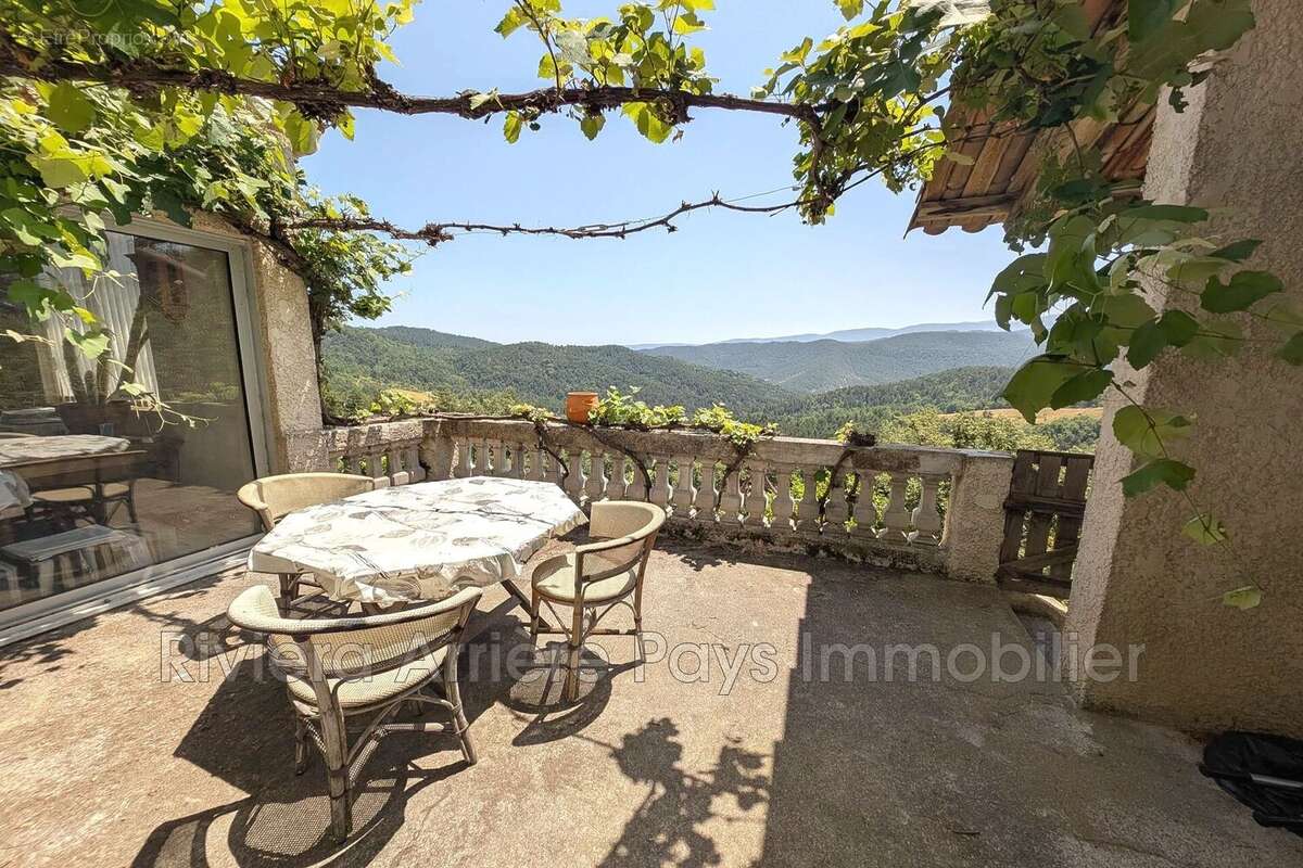 Maison 107 m² à Saint-Antonin  - photo 3