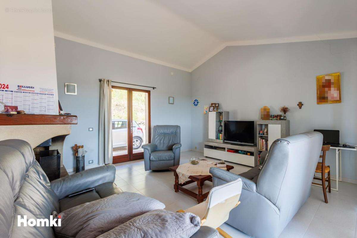 Maison/Villa T5 de 148 m2 à Saint-Saturnin-lès-Apt 84490 - photo 6
