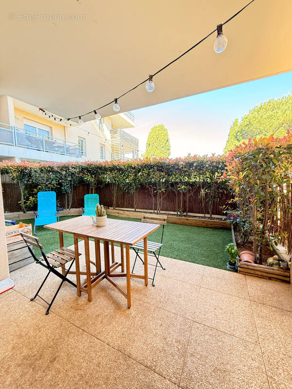 Appartement à SIX-FOURS-LES-PLAGES